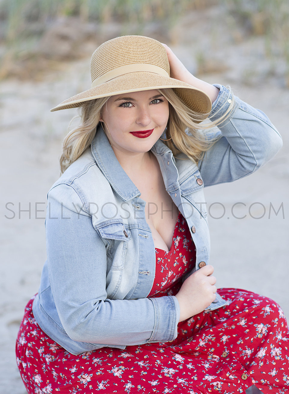 You are currently viewing High School Senior Portraits Photographer Scarborough Maine: Celebrating Your Senior Year